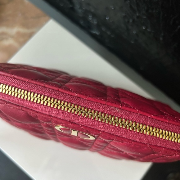 New DIOR Caro Lambskin Pouch ✨ Raspberry Lambskin - Picture 9 of 9